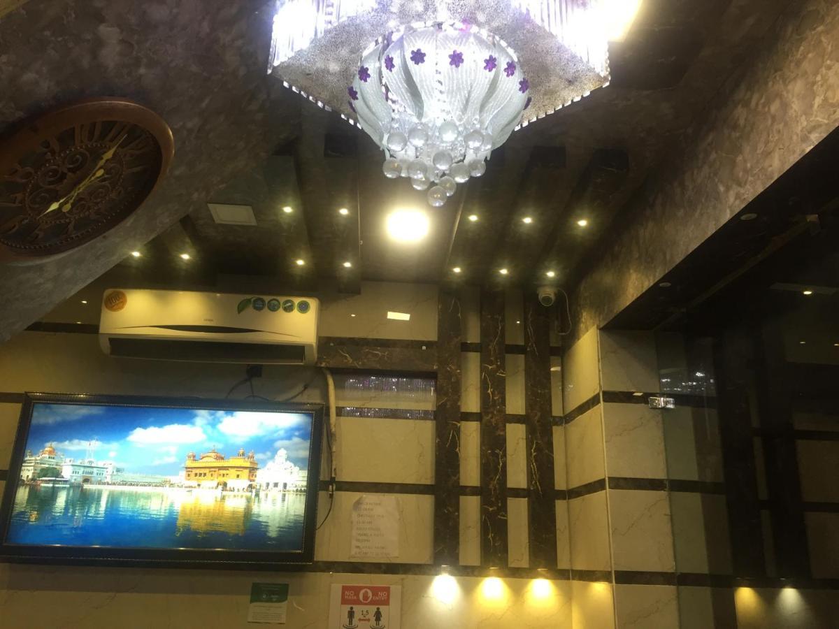 Fabhotel Dm Residency Amritsar Buitenkant foto